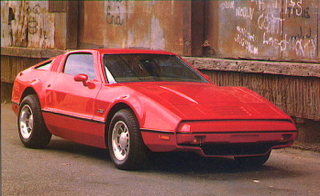 Illustration for article titled 11 Terrible Automotive Engineering Decisions